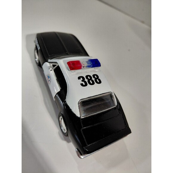Kinsmart Die Cast 1:37 1967 Chevrolet Camaro Z-28 Police Car - Picture 3 of 8